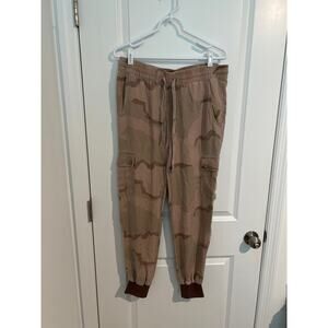 DA-NANG Camo Cargo Silk Pants – Size Medium